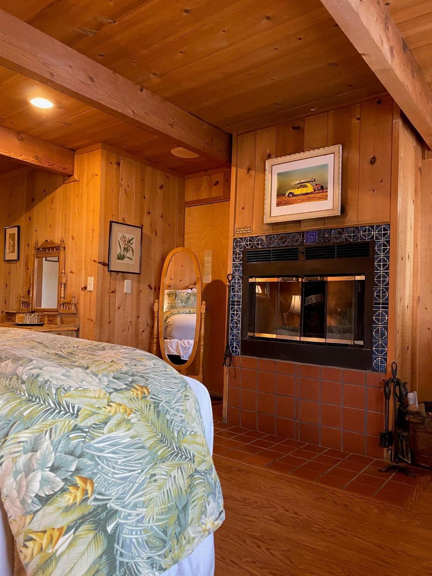 Carmel Garden Inn Екстер'єр фото